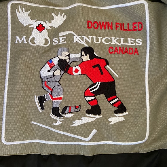 Moose Knuckles Saint Ulric Parka - Picture 4 of 6